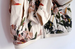 Chaqueta bomber floral ONLY T36