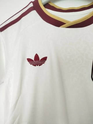 Equipación España Infantil Talla  / 6-7