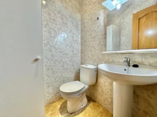 Oportunidad! Piso amplio y muy luminoso de 84 m²
