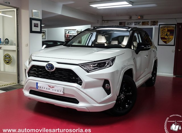 Toyota Rav4 2.5l 220H Luxury 4WD