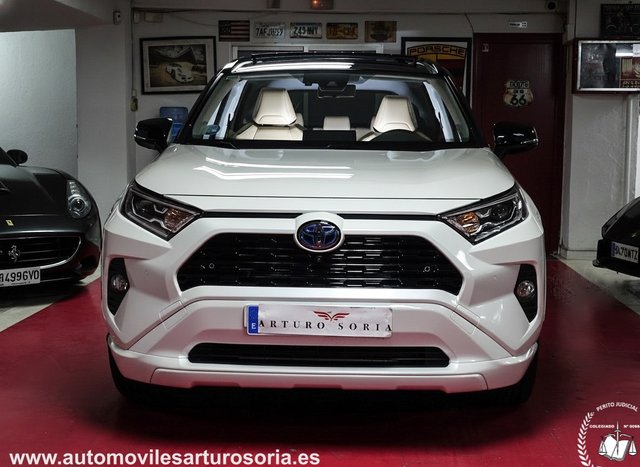 Toyota Rav4 2.5l 220H Luxury 4WD