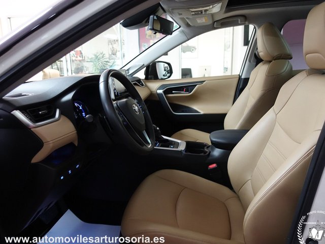 Toyota Rav4 2.5l 220H Luxury 4WD