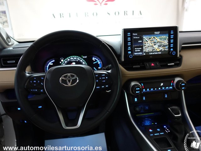 Toyota Rav4 2.5l 220H Luxury 4WD