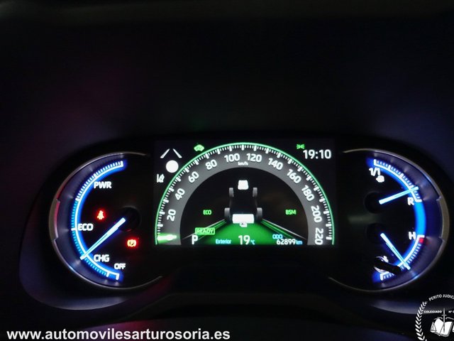Toyota Rav4 2.5l 220H Luxury 4WD