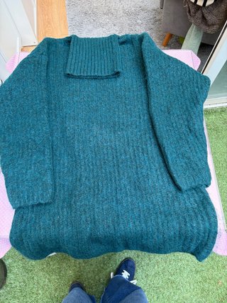 Vestido de punto verde cuello alto talla única