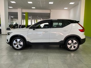Volvo XC40 Momentum Pro 4x4 B4 2.0G 197CV Auto MHE