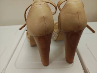 Scarpe donna tacco pizzo beige Lipano 40
