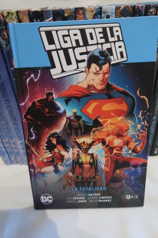 (L17) Liga de la justicia SAGA
