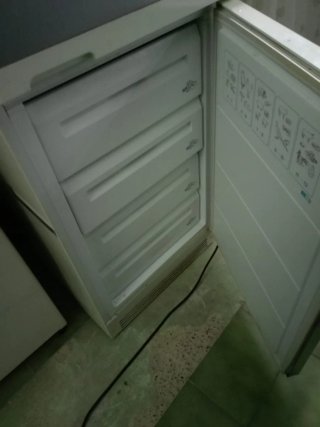 Congelador vertical 2 puertas