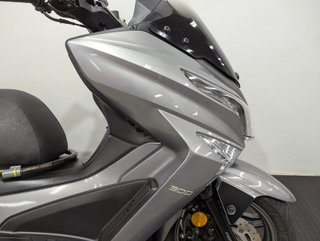 Kymco Grand Dink 300