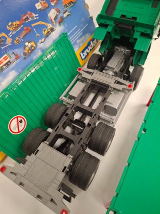 Camion BRUDER Man TGA con piattaforma