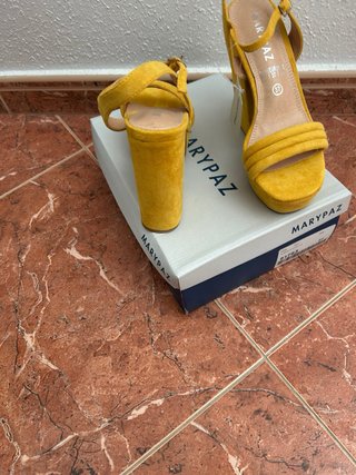 Zapatos Marypaz tacón plataforma amarillo talla 37