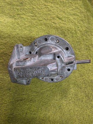 Bomba gasolina Citroen 2CV