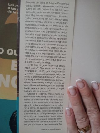 3 libros sobre Einstein=Roberto L.Wolke=6€ cada 1