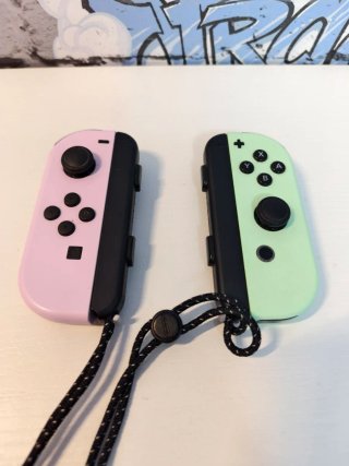 Nintendo Switch Azul y Rojo