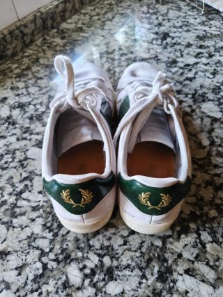 FRED PERRY zapatillas casual.