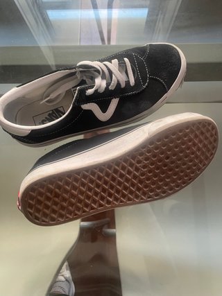 Zapatillas Vans Skate Negras y Blancas
