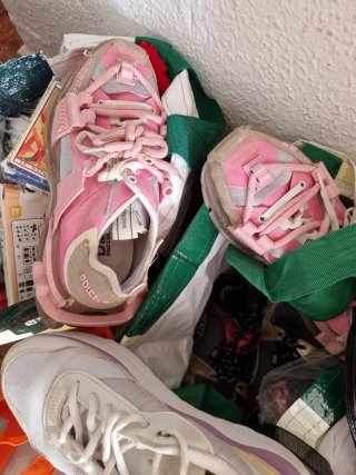 Lote de cosas urge vender