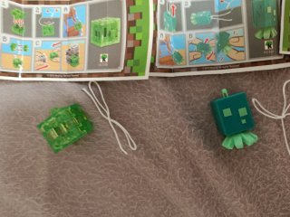Kinder Sorpresa Minecraft Figuras