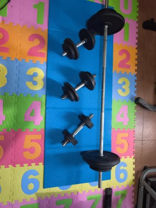 Manubri e bilanciere palestra