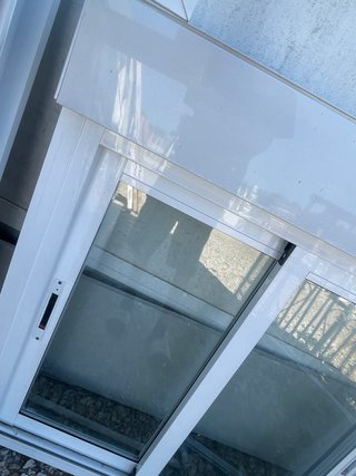 Ventana corredera aluminio con persiana