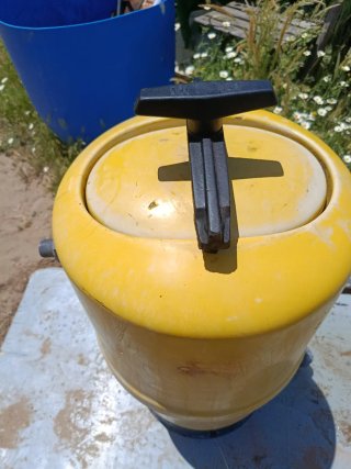 Abonadora de riego poliéster...