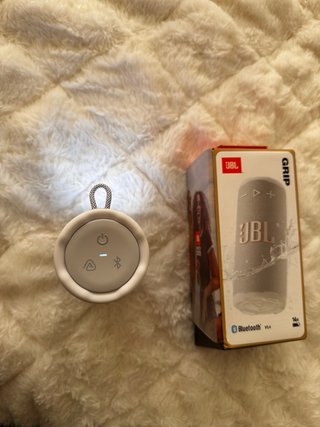 Altavoz JBL Grip Blanco Nuevo