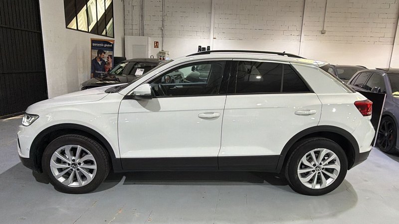 Volkswagen T-Roc 2025, foto 4
