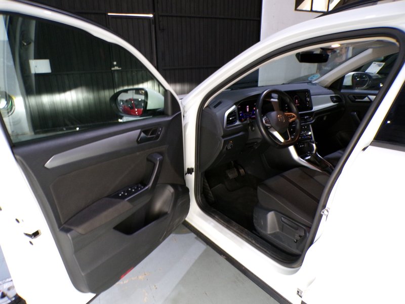 Volkswagen T-Roc 2025, foto 26