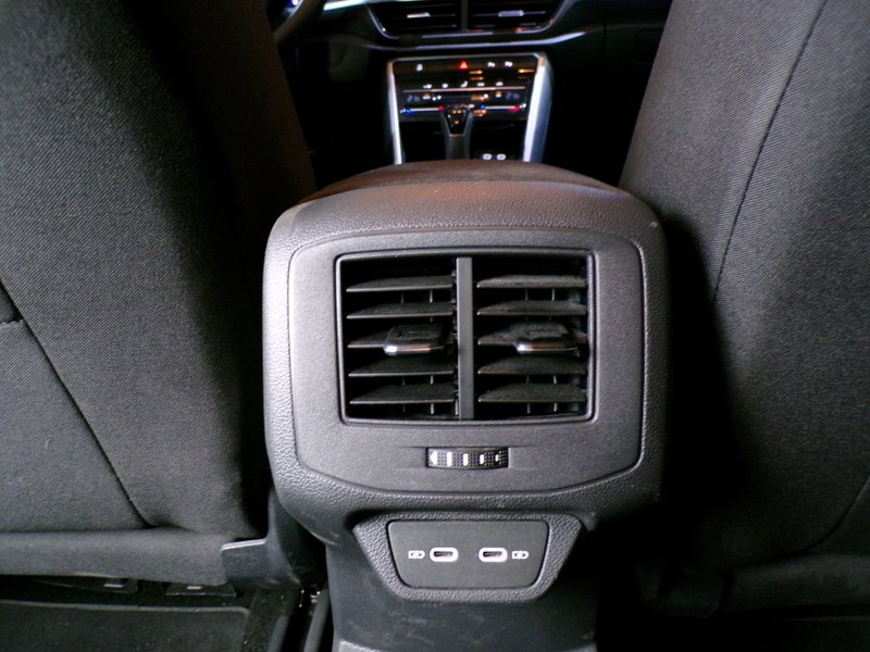 Volkswagen T-Roc 2025, foto 23