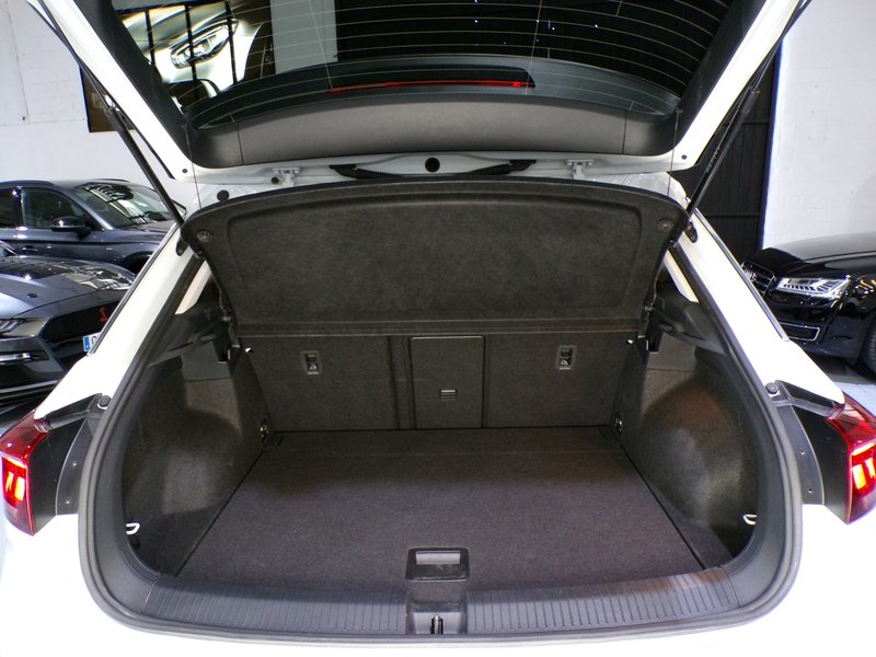 Volkswagen T-Roc 2025, foto 13