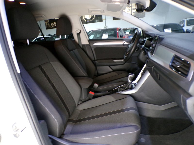 Volkswagen T-Roc 2025, foto 17