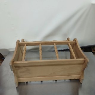 Revistero de madera rústico