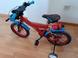 Bicicleta Spiderman 14 pollici con ruotine