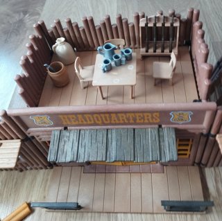 Playmobil Fort Glory con figuras