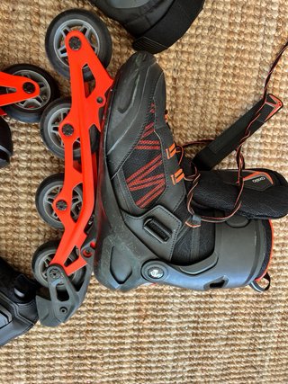 Patines en línea Decathlon + protecciones