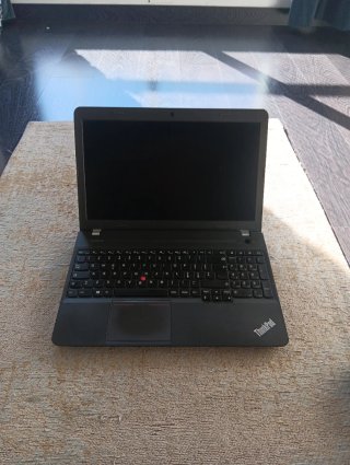 Lenovo Thinkpad E555 + Cargador