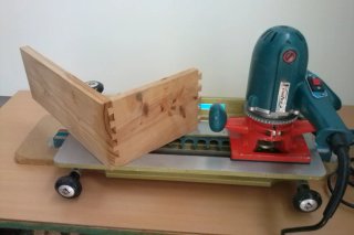 Fresadora Virutex con soporte cola milano