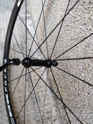 Rueda Delantera Carbono CBK