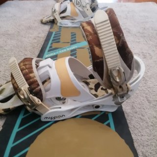 Tabla Snowboard + Fijaciones Burton Custom