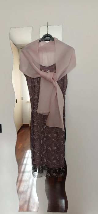 Vestito elegante con pizzo