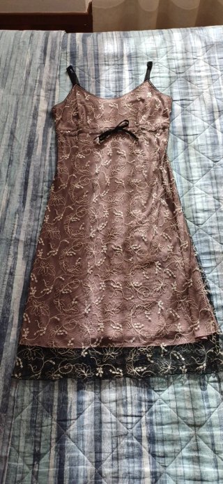 Vestito elegante con pizzo