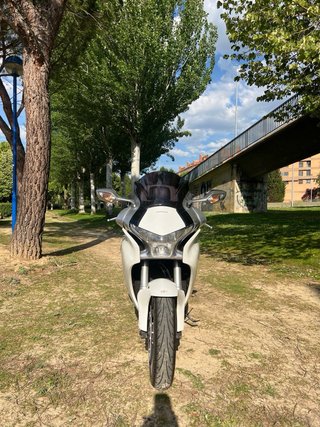Honda VFR 1200F V4