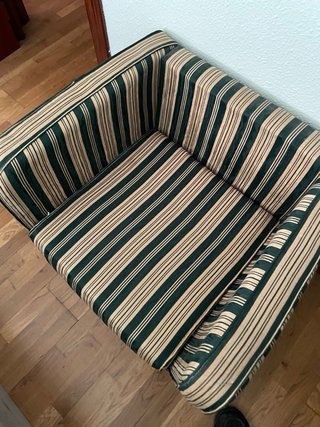 Sillón de tela a rayas