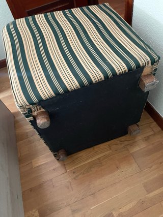 Sillón de tela a rayas