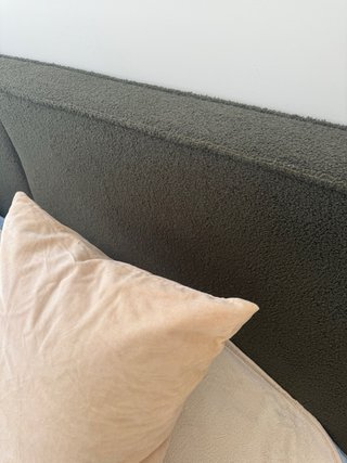 Bad and mattress