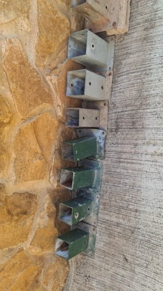 Bases metálicas para vallas
