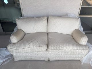 Sofá de 2 plazas beige y blanco