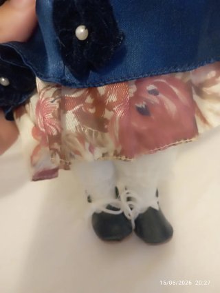 Muñeca de porcelana vintage