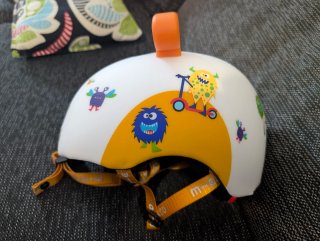 Casco Micro Monstruos Talla XS